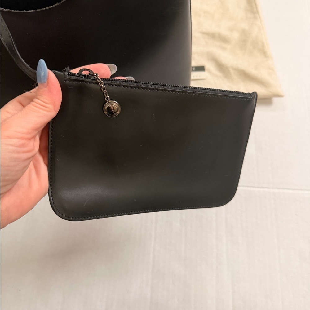 Vintage Gucci Black Leather G logo Buckle Hobo Bag with Attached Mini Bag - Picture 9 of 16